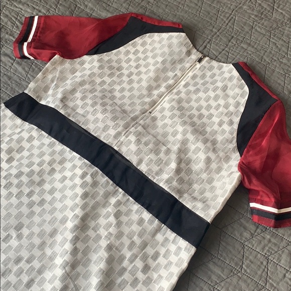 ELIZABETH AND JAMES 100% Silk Dress - Picture 7 of 10